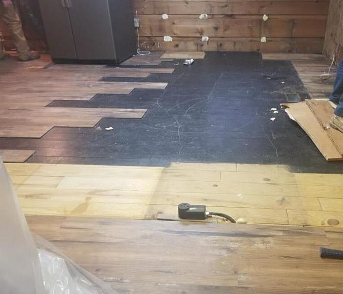 finished laminate flooring